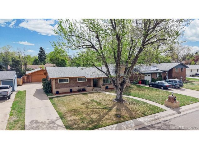 2430 Lee St, Lakewood, CO 80215