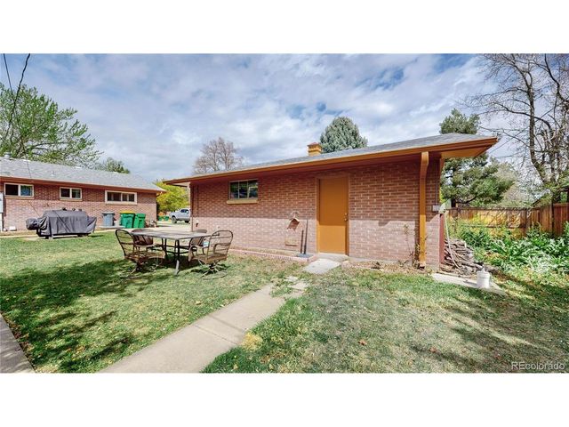 2430 Lee St, Lakewood, CO 80215