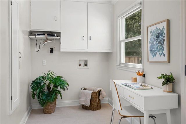 1105 Oak Avenue, Redwood City, CA 94061