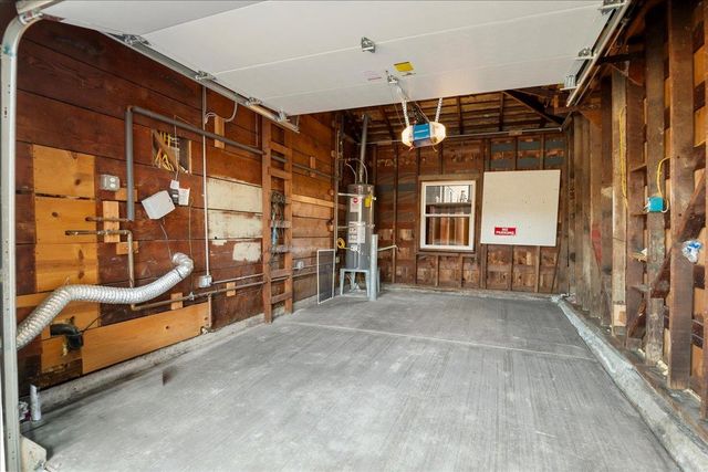 1105 Oak Avenue, Redwood City, CA 94061