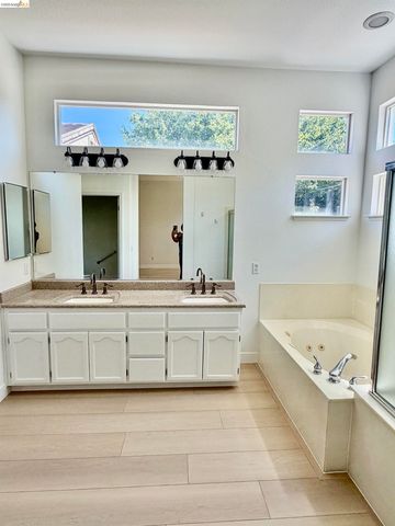 1730 Jubilee Dr, Brentwood, CA 94513