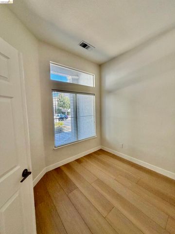 1730 Jubilee Dr, Brentwood, CA 94513