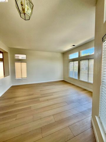 1730 Jubilee Dr, Brentwood, CA 94513
