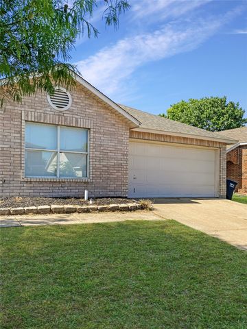 10112 Chapel Glen Terrace, Fort Worth, TX 76116