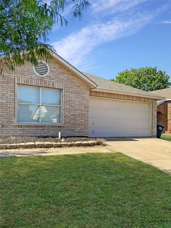 10112 Chapel Glen Terrace, Fort Worth, TX 76116 — photo 4