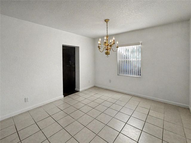 612 KENSINGTON STREET, Eustis, FL 32726