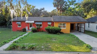 612 KENSINGTON STREET, Eustis, FL 32726