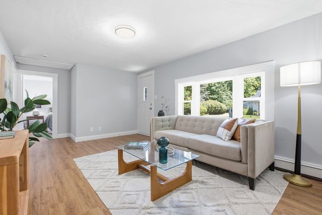 12 Elizabeth St, Stoughton, MA 02072