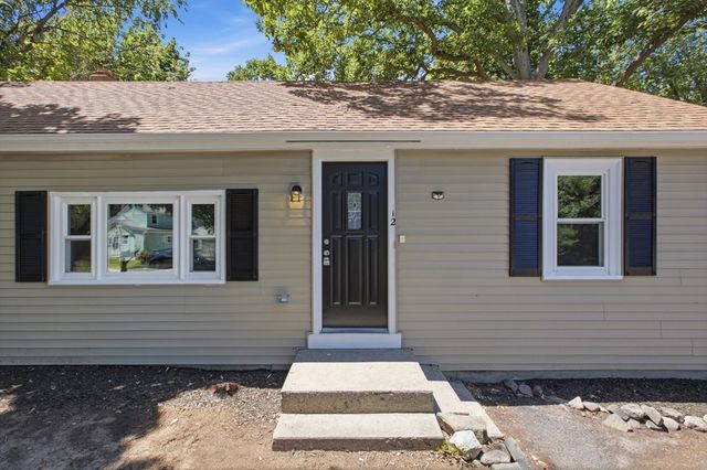 12 Elizabeth St, Stoughton, MA 02072