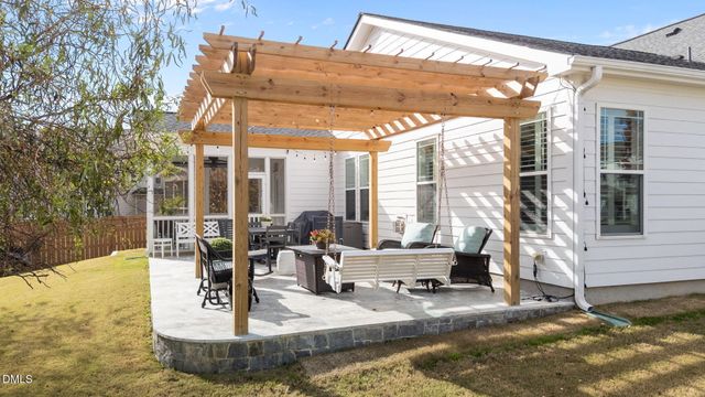 734 Kerr Lake Drive, Fuquay Varina, NC 27526