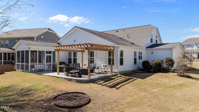 734 Kerr Lake Drive, Fuquay Varina, NC 27526