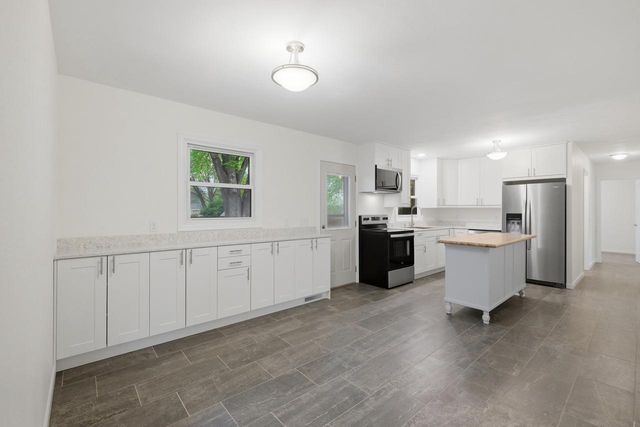 326 Prairie View Court, Oregon, WI 53575