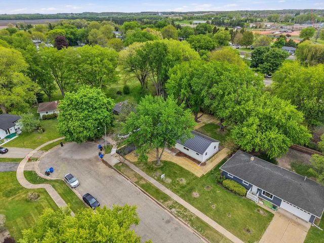 326 Prairie View Court, Oregon, WI 53575