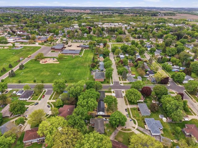 326 Prairie View Court, Oregon, WI 53575
