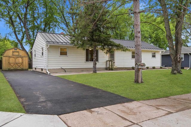 326 Prairie View Court, Oregon, WI 53575