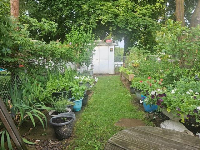 36 Patio Drive, Penfield, NY 14625