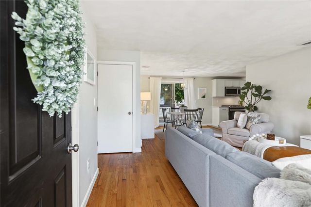 143 Church Street, Barrington, RI 02806
