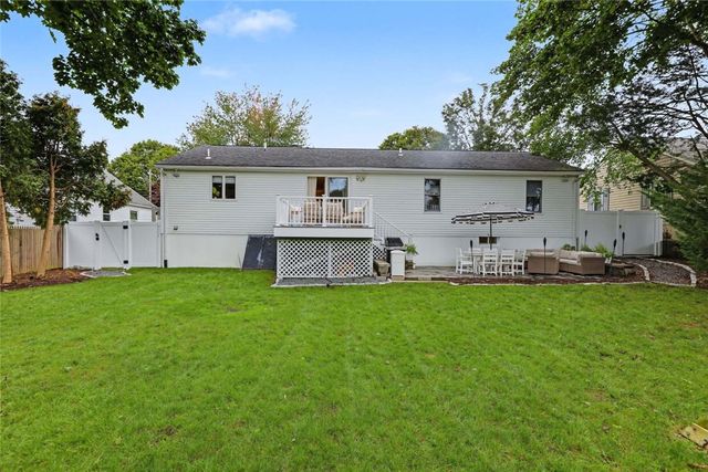 143 Church Street, Barrington, RI 02806