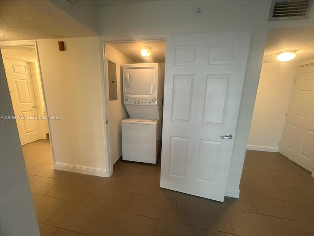 2640 S University Drive 118, Davie, FL 33328