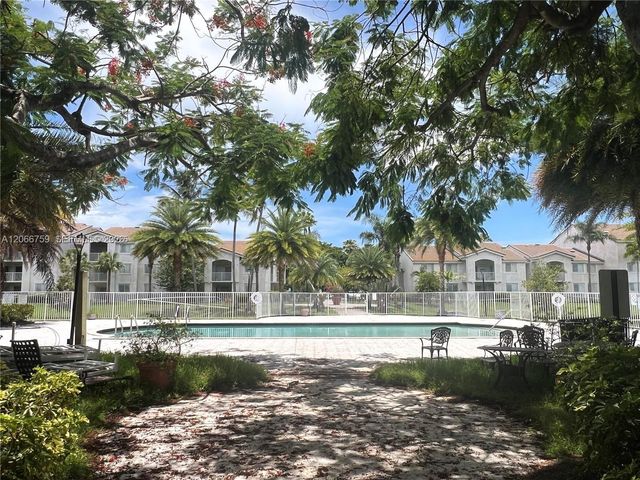 2640 S University Drive 118, Davie, FL 33328