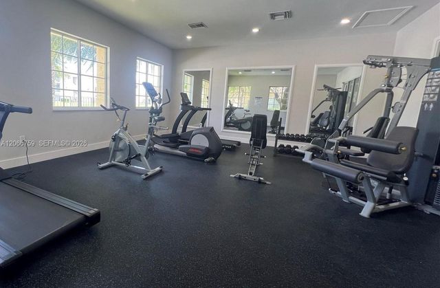 2640 S University Drive 118, Davie, FL 33328