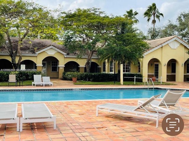 2640 S University Drive 118, Davie, FL 33328