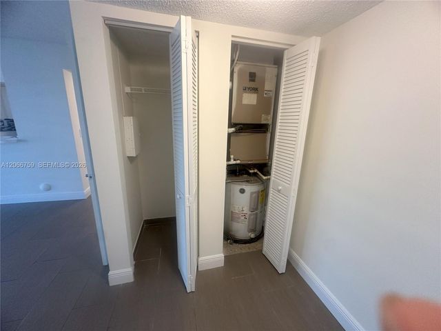 2640 S University Drive 118, Davie, FL 33328