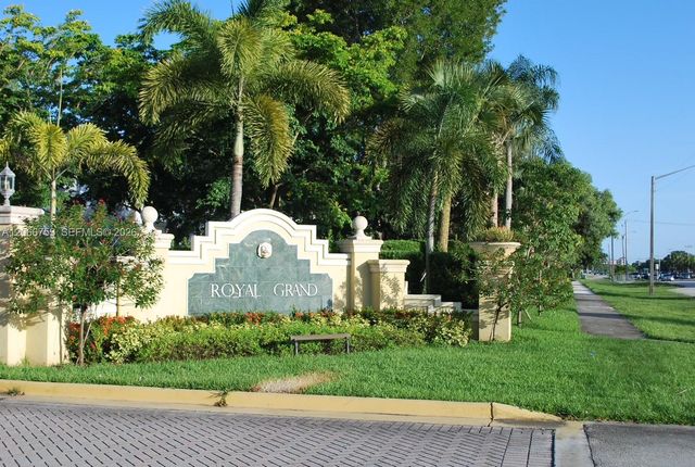 2640 S University Drive 118, Davie, FL 33328