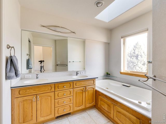 927 Hover Ridge Circle, Longmont, CO 80501