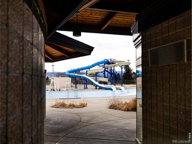 927 Hover Ridge Circle, Longmont, CO 80501
