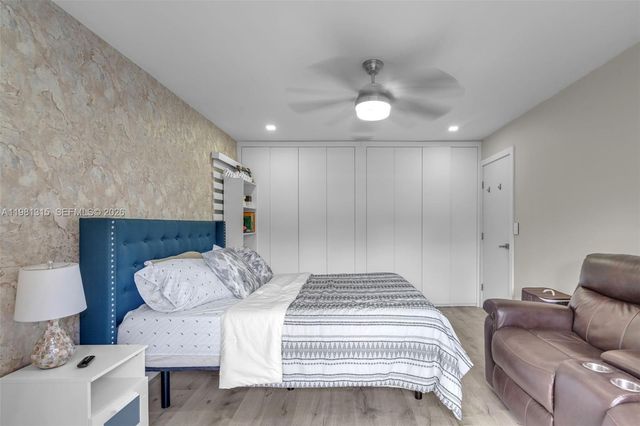 19951 NE 10th Place Way, Miami, FL 33179