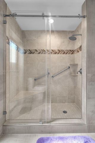 19951 NE 10th Place Way, Miami, FL 33179