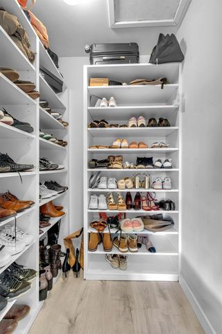 19951 NE 10th Place Way, Miami, FL 33179