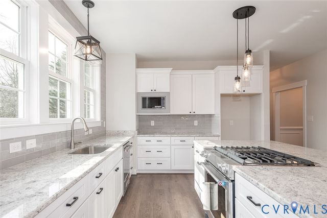 3205 Oak Branch Ln, Toano, VA 23168