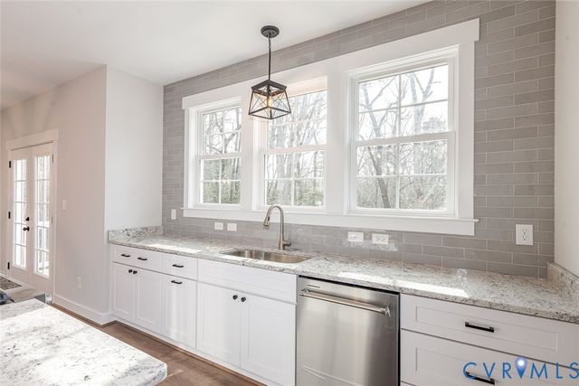 3205 Oak Branch Ln, Toano, VA 23168