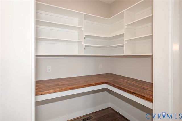 3205 Oak Branch Ln, Toano, VA 23168