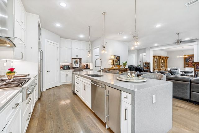 7265 Inwood Road, Dallas, TX 75209