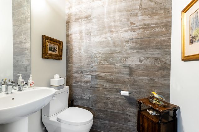 7265 Inwood Road, Dallas, TX 75209