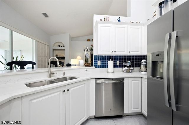 2165 Hawksridge DR 1303, Naples, FL 34105