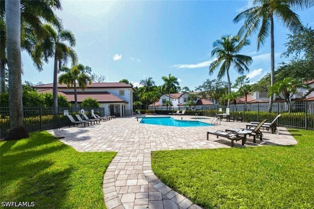 2165 Hawksridge DR 1303, Naples, FL 34105