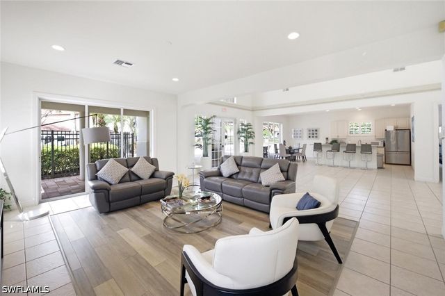 2165 Hawksridge DR 1303, Naples, FL 34105