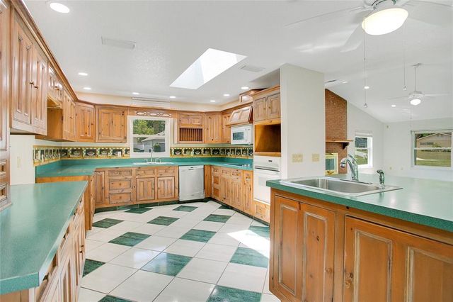 7938 RIFFLE LANE, Orlando, FL 32818