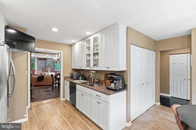410 OLD CROSSING DR, Baltimore, MD 21208