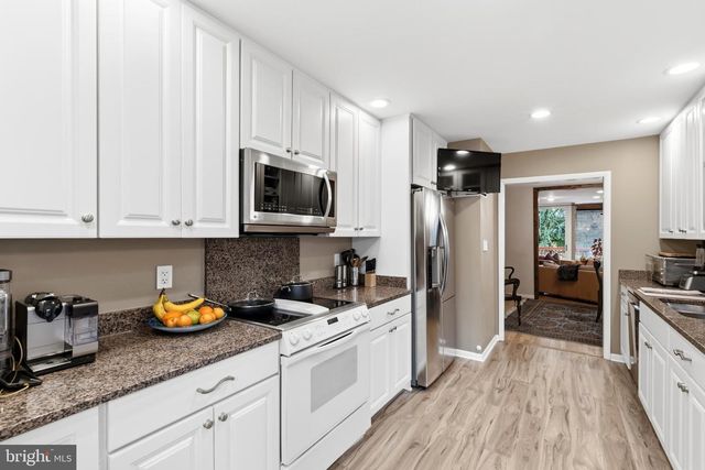410 OLD CROSSING DR, Baltimore, MD 21208