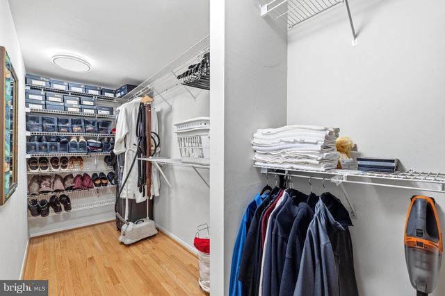 410 OLD CROSSING DR, Baltimore, MD 21208