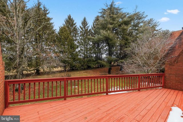 410 OLD CROSSING DR, Baltimore, MD 21208