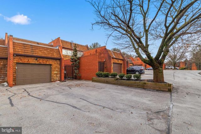 410 OLD CROSSING DR, Baltimore, MD 21208