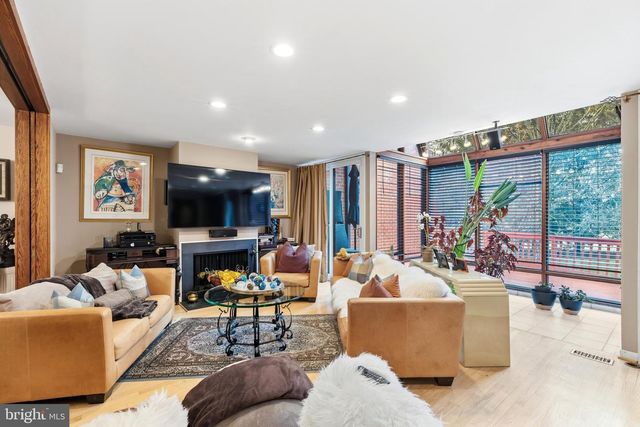 410 OLD CROSSING DR, Baltimore, MD 21208