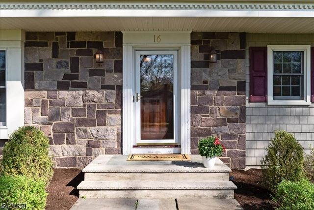 16 Crestview Terrace, Morris Twp., NJ 07960