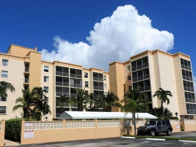 2935 NE 163rd Street 3m, North Miami Beach, FL 33160